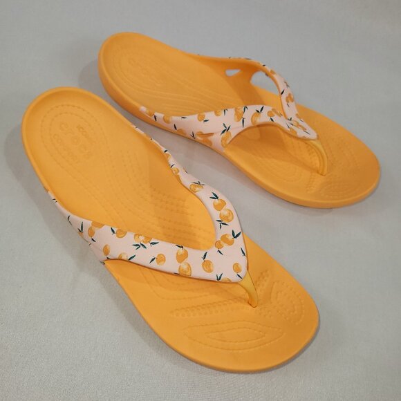 Crocs Kadee II Peach Print Flip Flops Sandals Womens size 10 - Picture 1 of 2